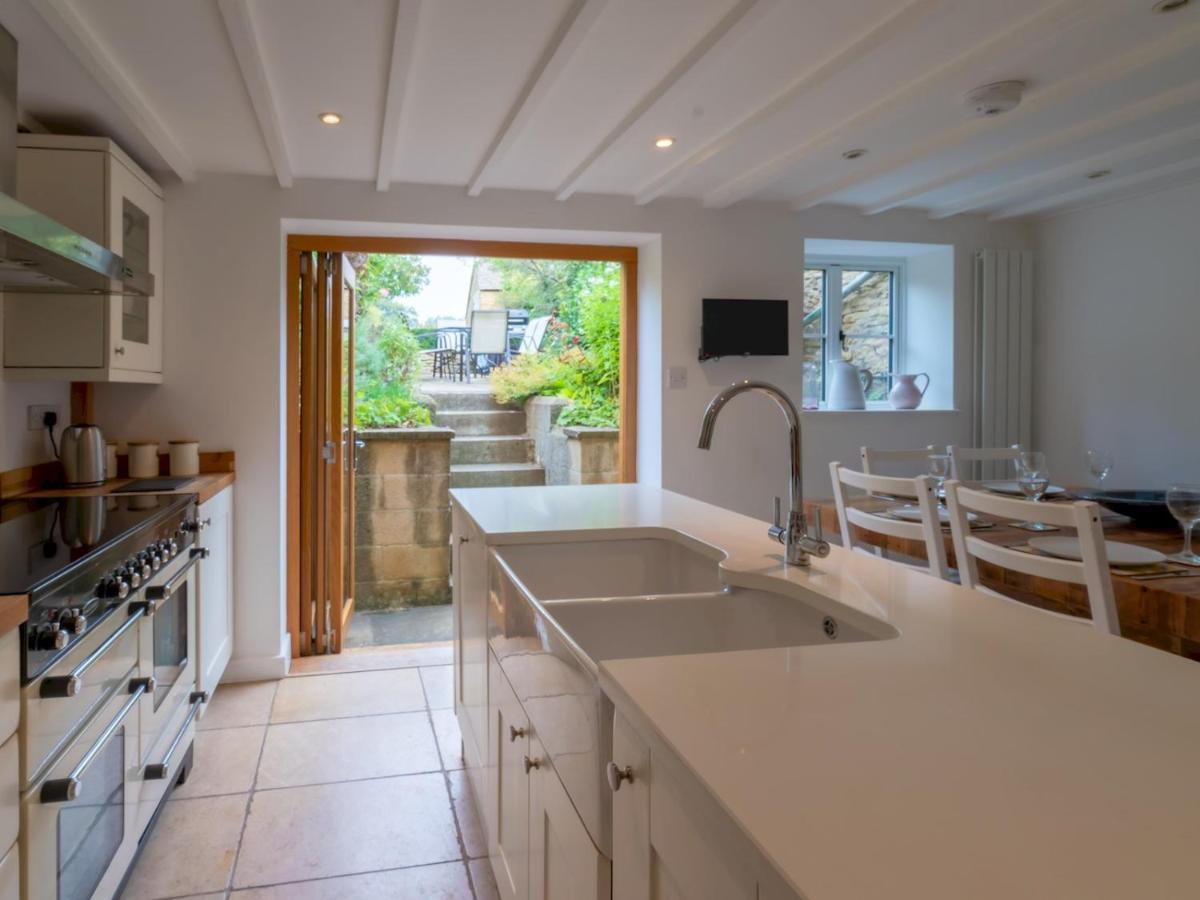 Pass The Keys Delightful 4 Bedroom Cotswold Character Cottage Cheltenham Zewnętrze zdjęcie